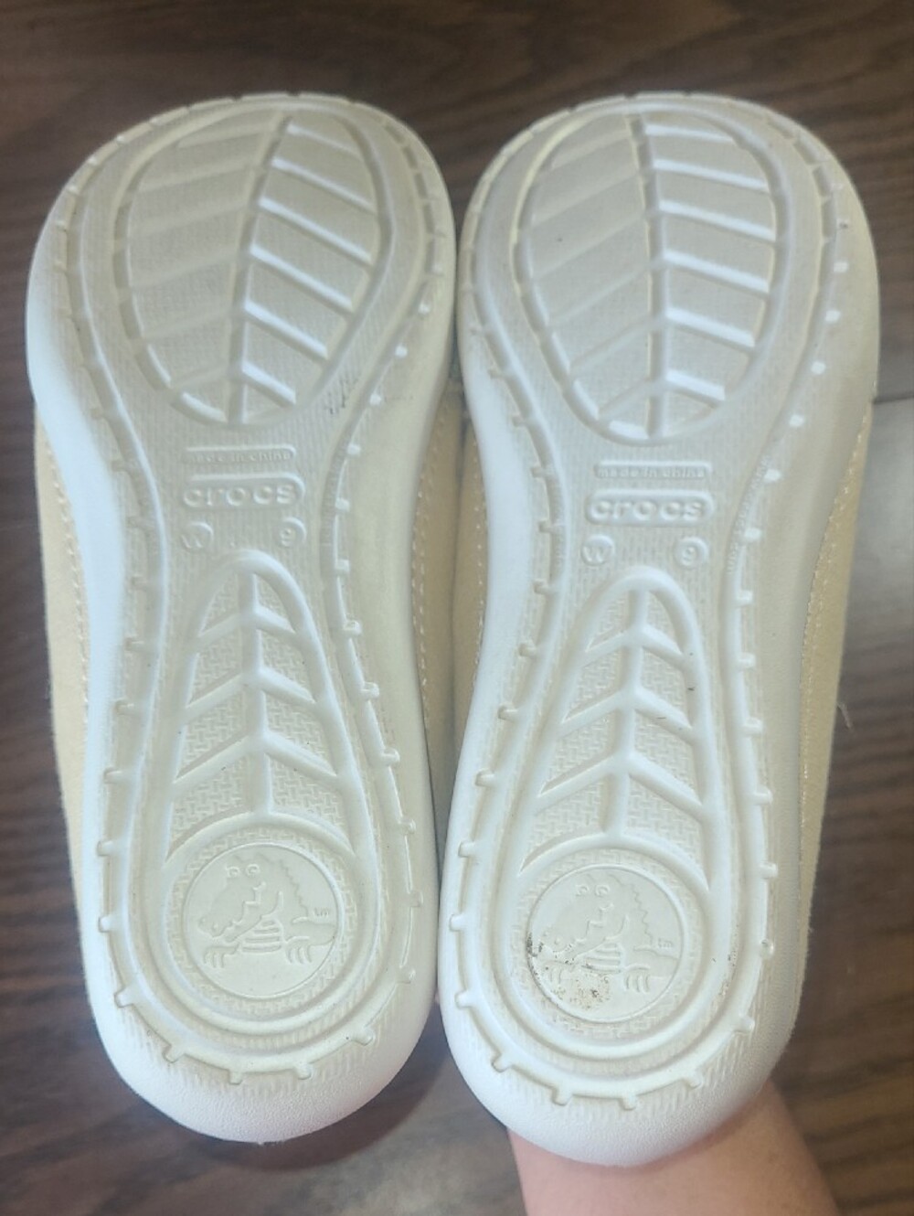 CROCS Melbourne II Short Vamp Flats Loafers Slip-on Shoes Size W 9 Tan Beige - Picture 11 of 14
